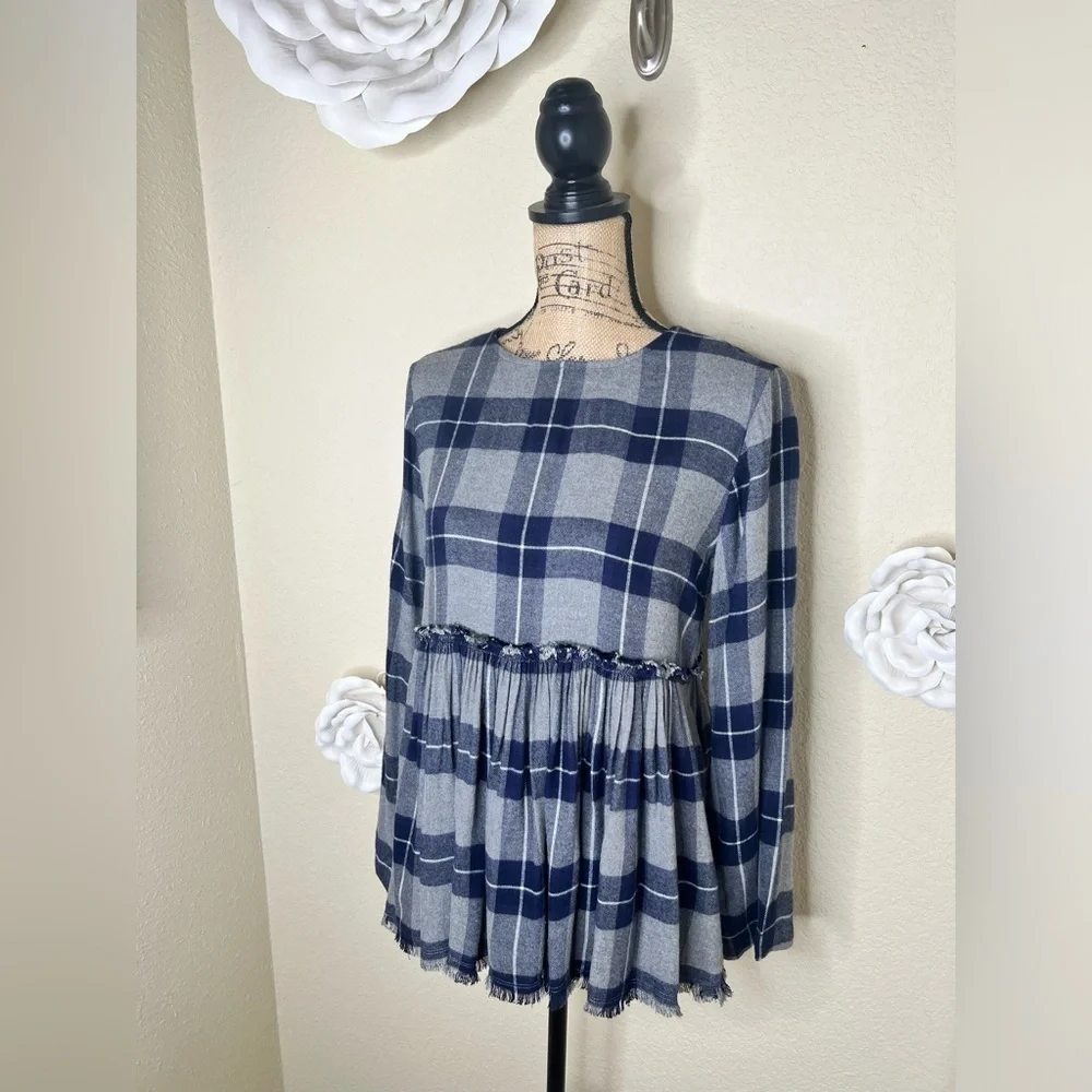 Philosophy Grey Navy & White Plaid Flannel Blouse Size Extra Small